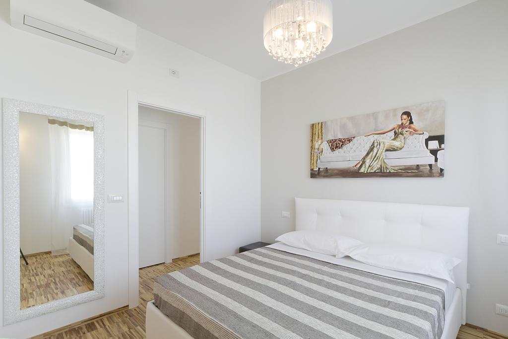 Апартаменти Attico Stema Luxury Мізано-Адріатіко Екстер'єр фото