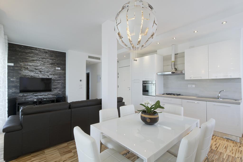 Апартаменти Attico Stema Luxury Мізано-Адріатіко Екстер'єр фото